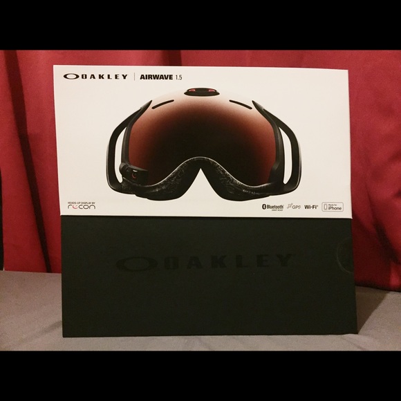oakley latch alpha